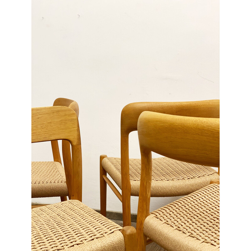 Set of 4 vintage oak dining chairs by Niels O. Møller for J.L. Molle, 1950s