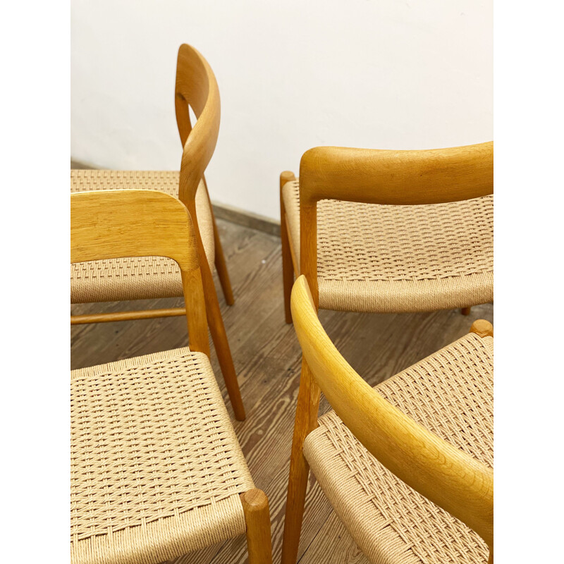 Set of 4 vintage oak dining chairs by Niels O. Møller for J.L. Molle, 1950s
