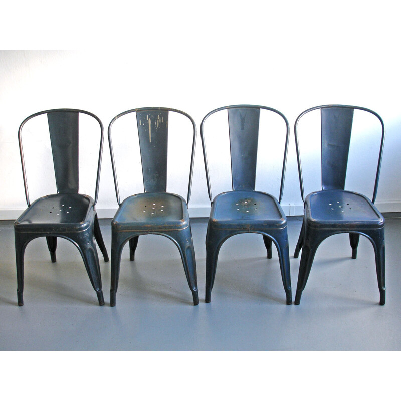 Ensemble de 4 chaises en métal bleu Tolix, Xavier PAUCHARD - 1940