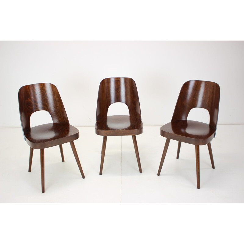 Ensemble de 3 chaises vintage en bois par Oswald Haerdtl, Tchécoslovaquie 1962