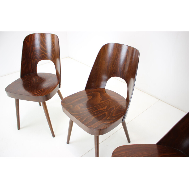 Ensemble de 3 chaises vintage en bois par Oswald Haerdtl, Tchécoslovaquie 1962