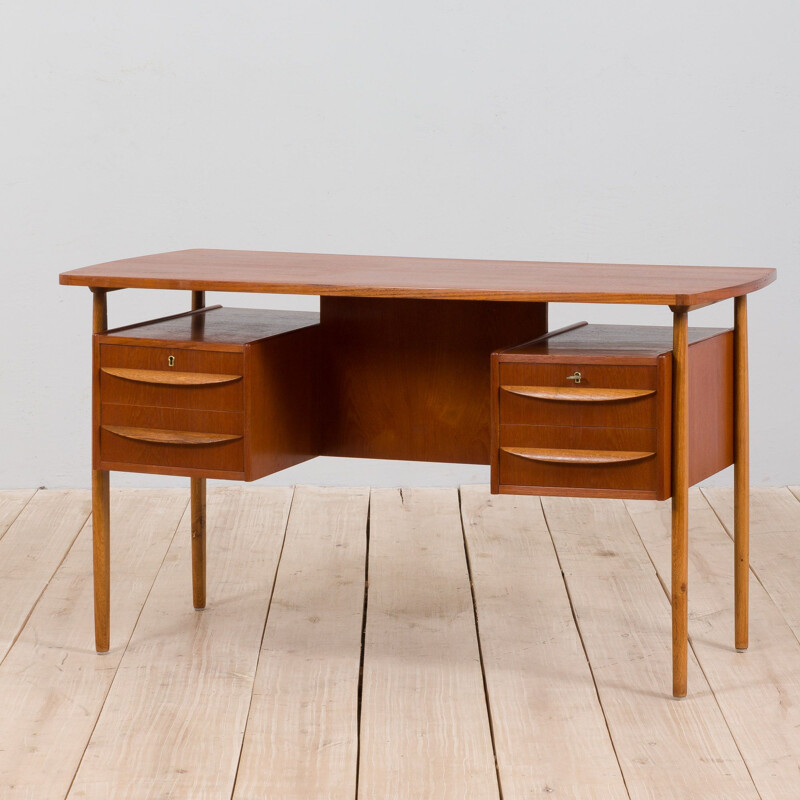 Vintage free standing desk with oakwood legs and handles by Gunnar Nielsen for Tibergaard, Denmark 1960s