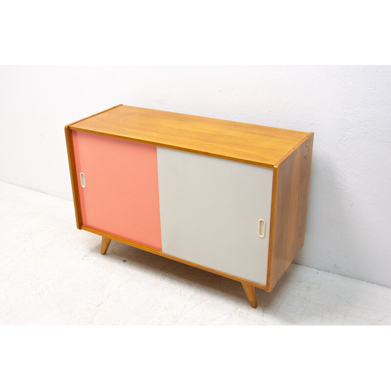 Vintage beechwood sideboard "U-450" by Jiří Jiroutek, Czech 1960