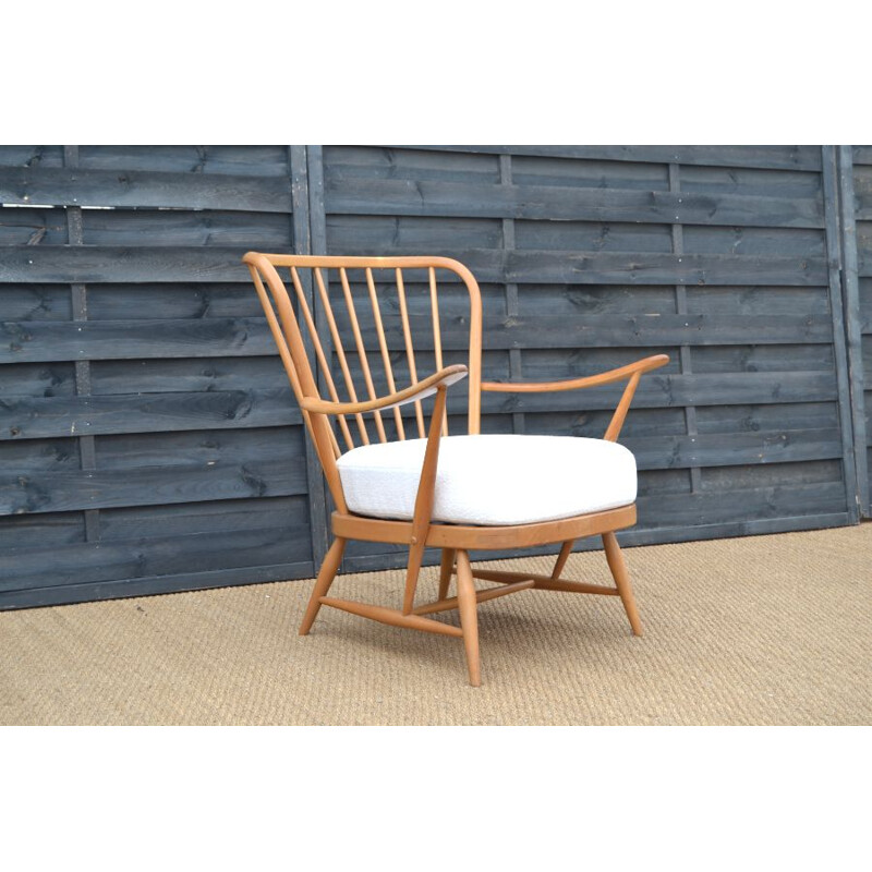 Vintage armchair by Lucian Ercolani for Ercol