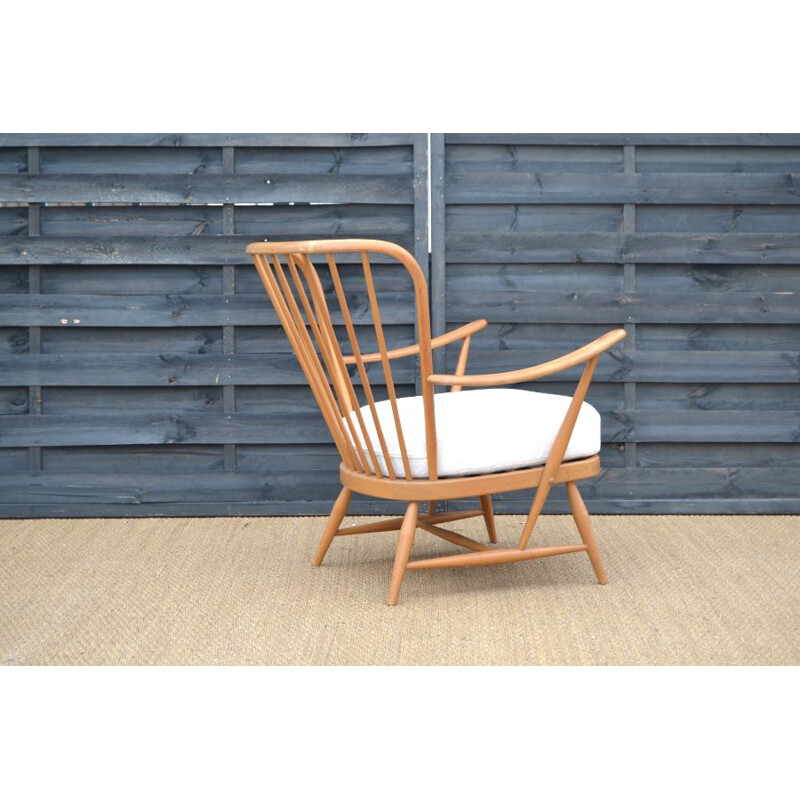 Vintage armchair by Lucian Ercolani for Ercol