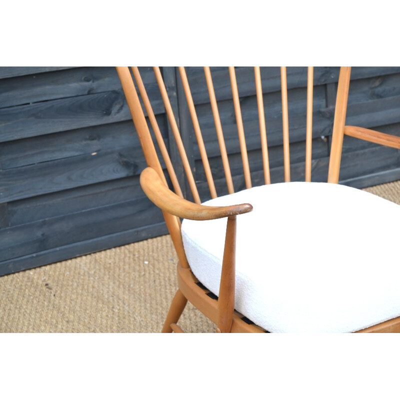 Vintage armchair by Lucian Ercolani for Ercol