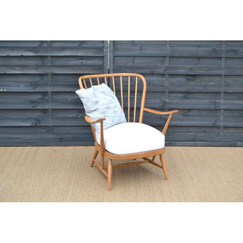 Vintage armchair by Lucian Ercolani for Ercol