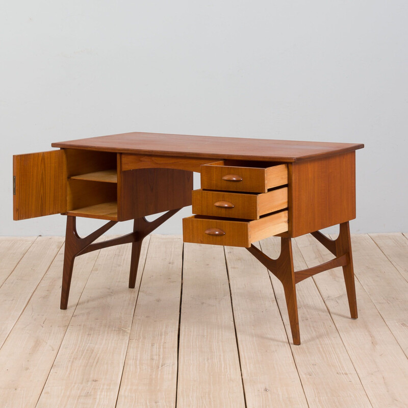 Scrivania danese vintage in teak su base scultorea, 1960