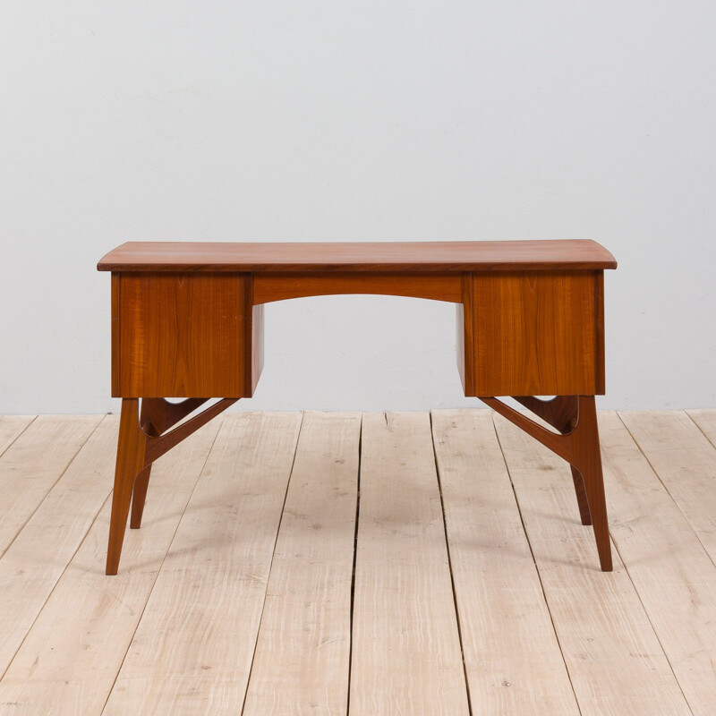 Scrivania danese vintage in teak su base scultorea, 1960