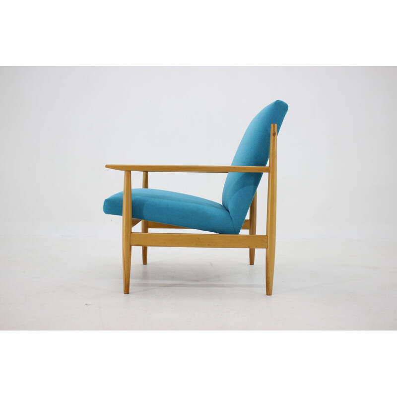 Fauteuil vintage en hêtre par Ton, Tchécoslovaquie 1970