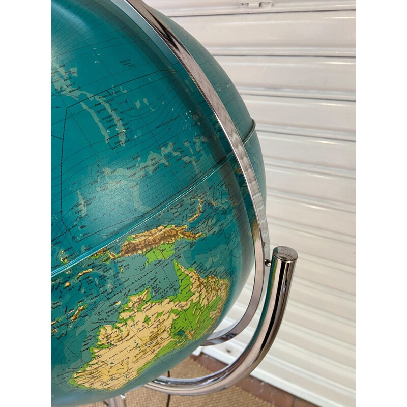 Vintage globe by Geographical Institute De Agostini, 1970