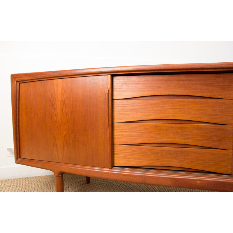 Credenza danese vintage in teak di Gunni Omman per Axel Christensen Odder, 1960