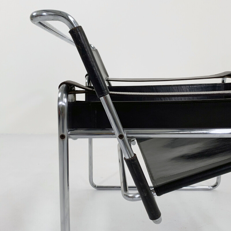 Vintage Wassily B3 armchair by Marcel Breuer for Gavina, 1960s