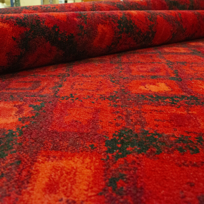 Alfombra roja vintage Bayer Dralon