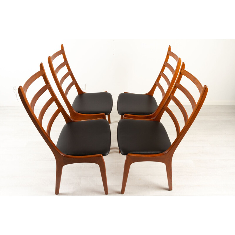 Set of 4 vintage Danish high-back teak dining chairs by Korup Stolefabrik, 1960s