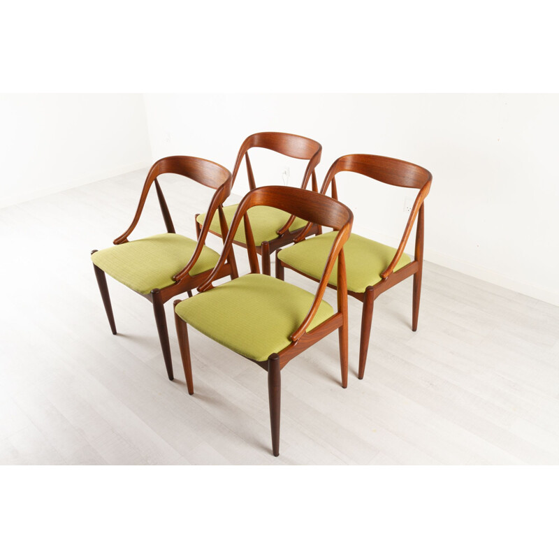 Set of 4 vintage Danish teak dining chairs by Johannes Andersen for Uldum Møbelfabrik, 1960s