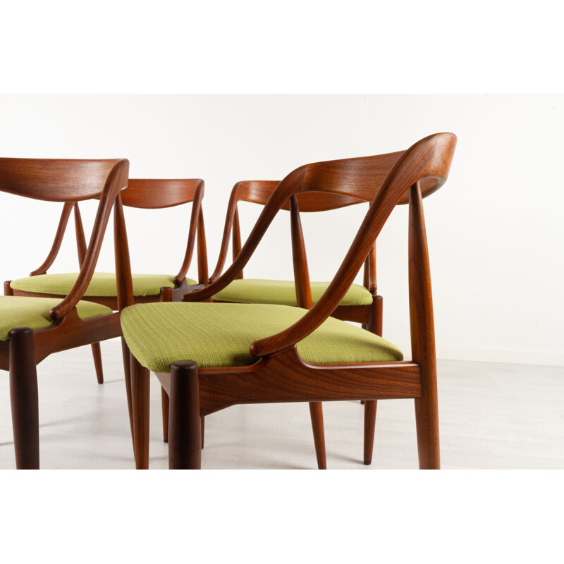 Set of 4 vintage Danish teak dining chairs by Johannes Andersen for Uldum Møbelfabrik, 1960s