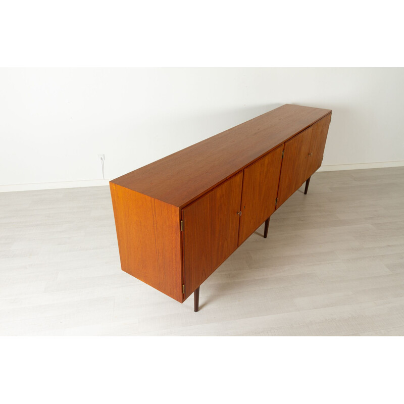 Vintage enfilade in teak by Hundevad, Denmark 1960