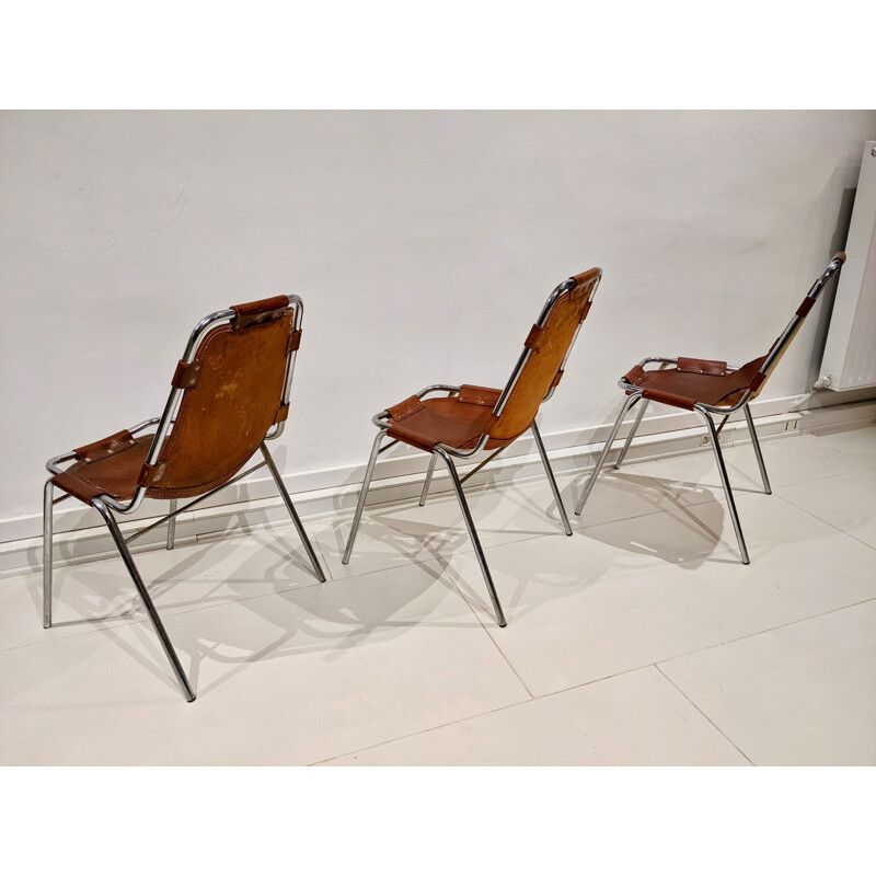 Lot de 6 chaises vintage en cuir de peau de vache par Charlotte Perriand pour Les Arcs