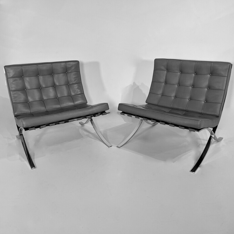 Vintage grey leather armchairs by Ludwing Mies van der Rohe for Knoll, 1980