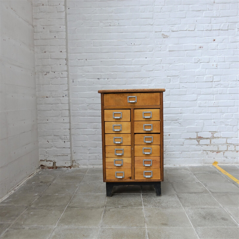 Vintage wooden labo chest of drawers