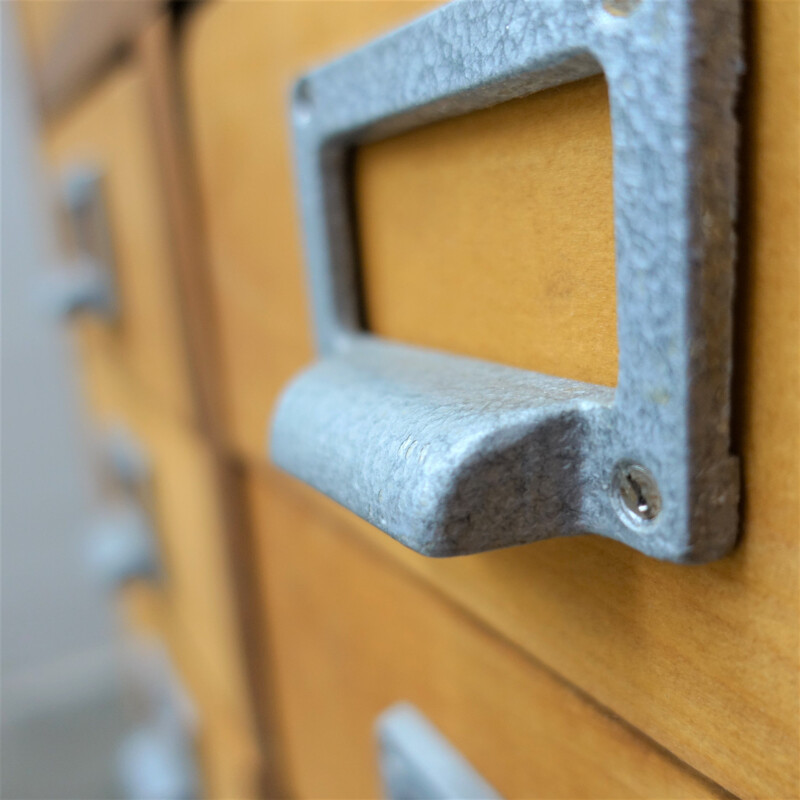 Vintage wooden labo chest of drawers