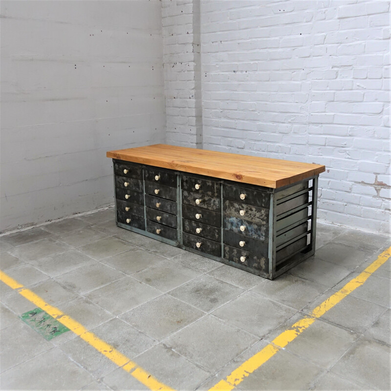 Vintage wooden drawer cabinet