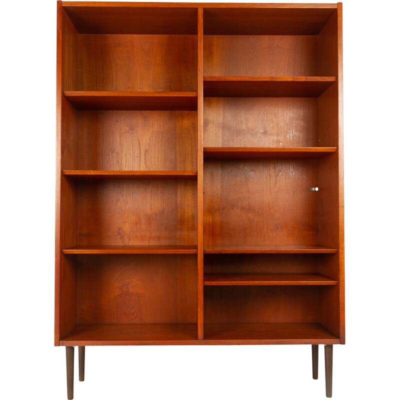 Danish vintage teak bookcase by Hundevad & Co, 1960s