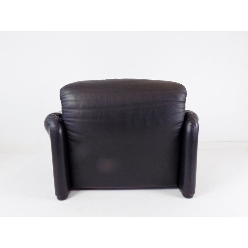 Vintage Maralunga black leather armchair by Vico Magistretti for Cassina, 1970s