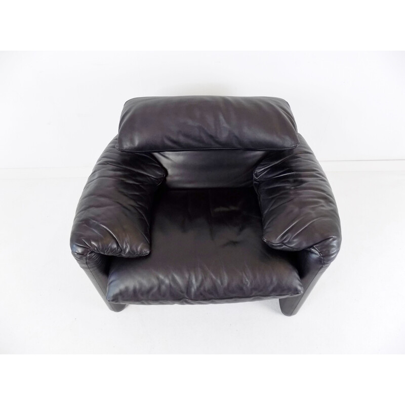 Vintage Maralunga black leather armchair by Vico Magistretti for Cassina, 1970s