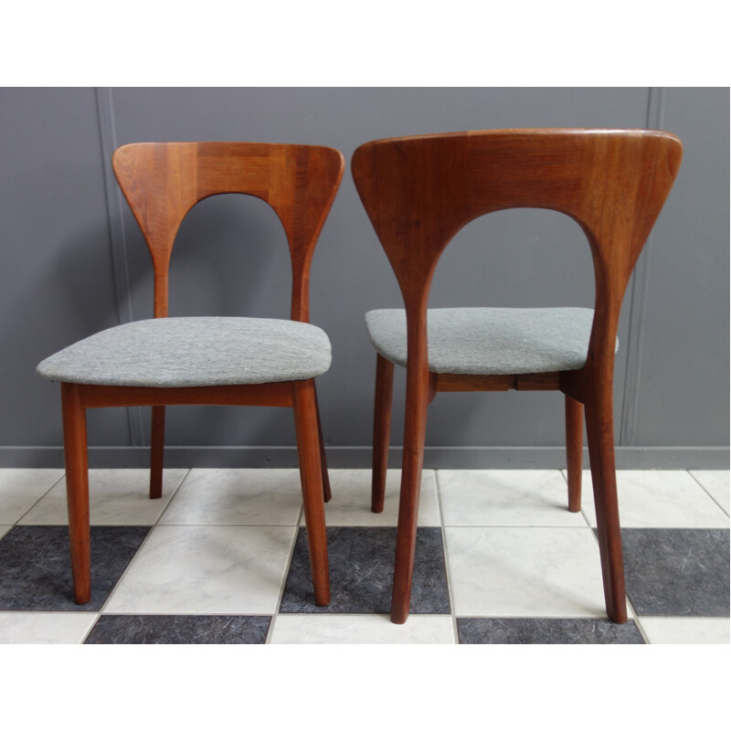 Paire de chaises danoises vintage en teck et tissu gris par Niels Koefoed, 1960