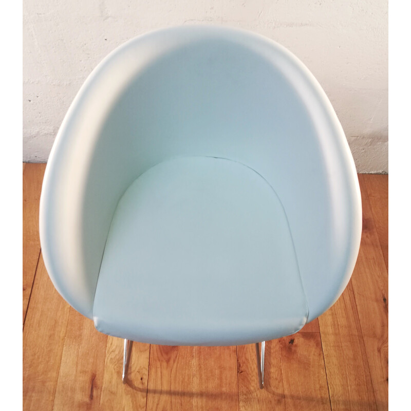Vintage Gliss 930 armchair in white leather by Pedrali