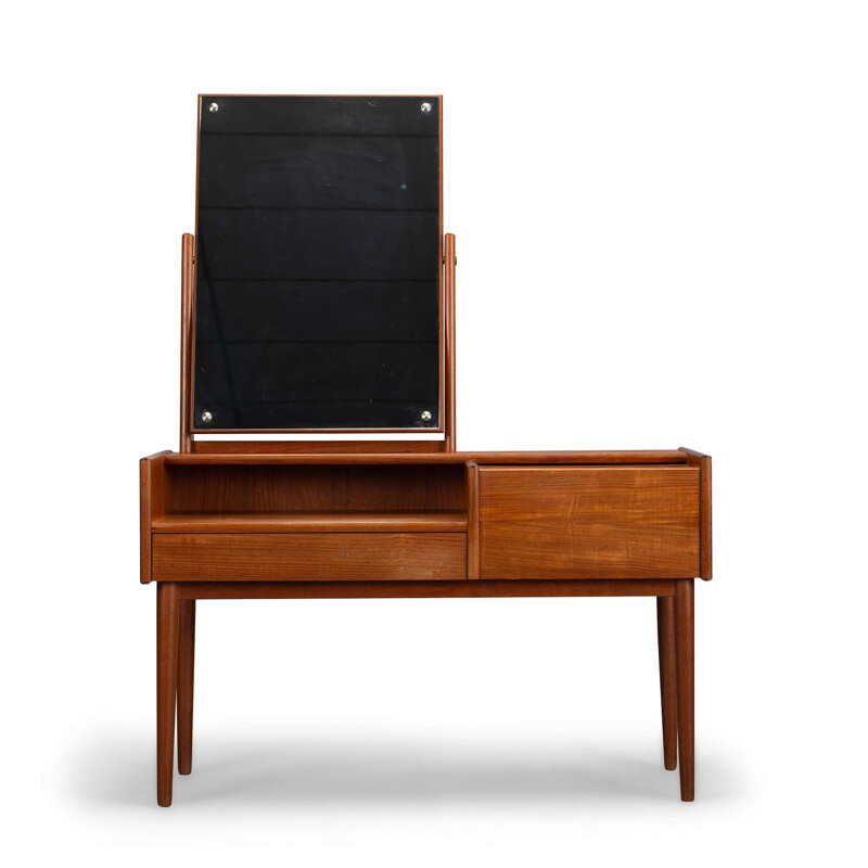 Vintage dressing table in teak by Melvin Mikkelsen