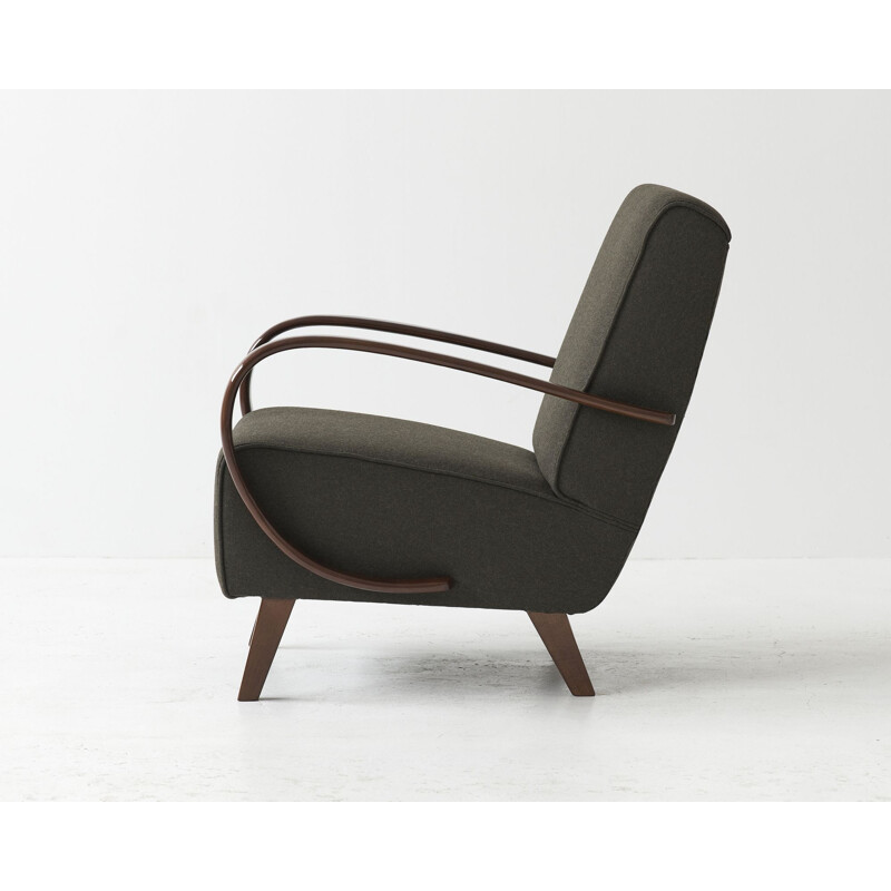 Vintage armchair by Jindřich Halabala, Czechoslovakia 1930s