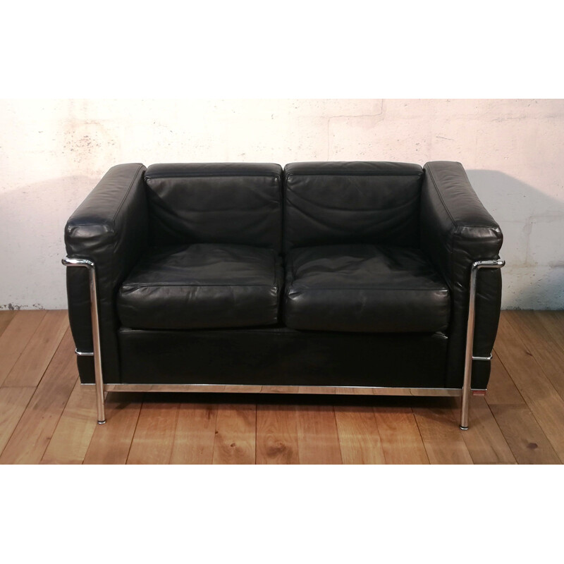 Vintage 2 seater leather sofa by Le Corbusier for Cassina