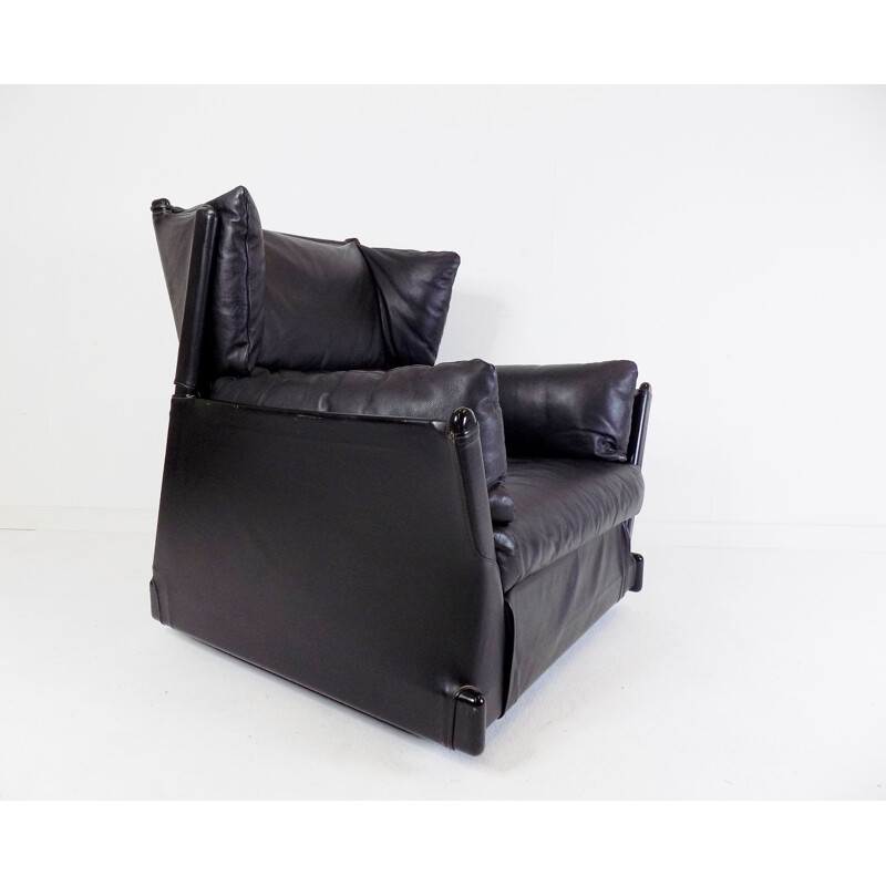 Vintage Viola leather armchair by Piero de Martini for Cassina, 1970s