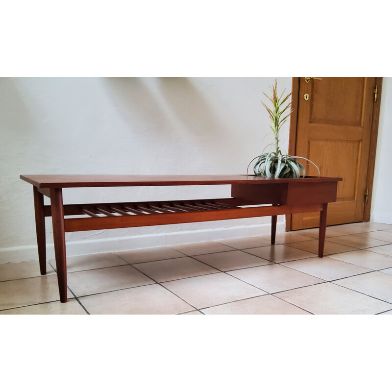 Vintage coffee table with planter, 1960