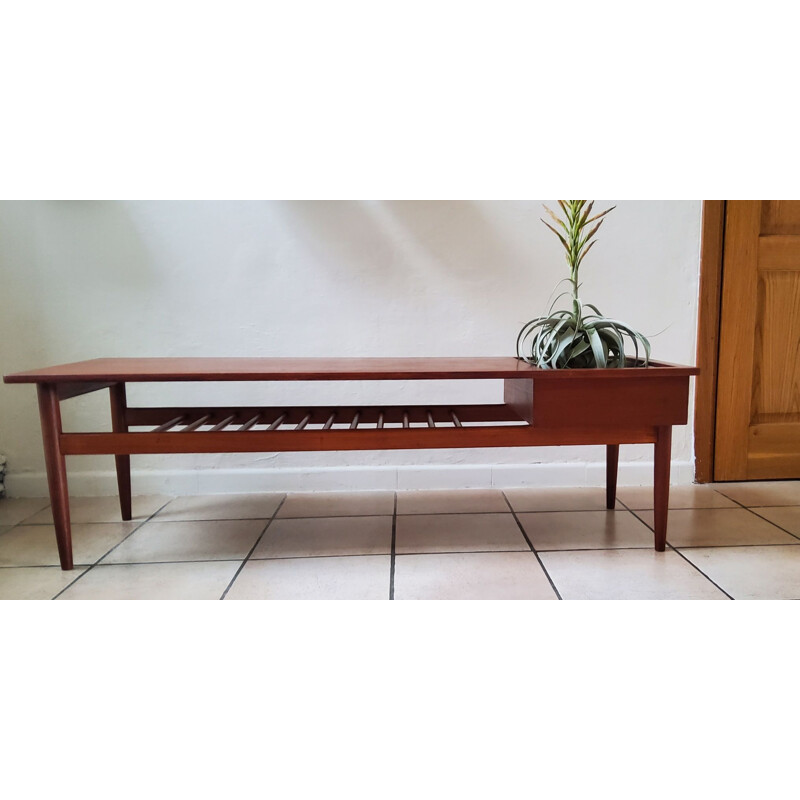 Vintage coffee table with planter, 1960