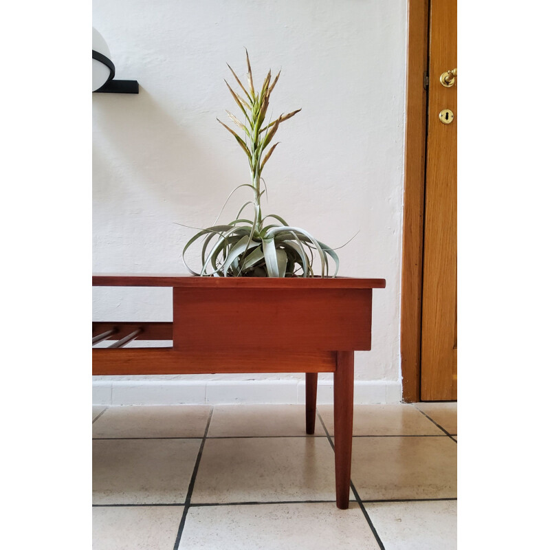 Vintage coffee table with planter, 1960