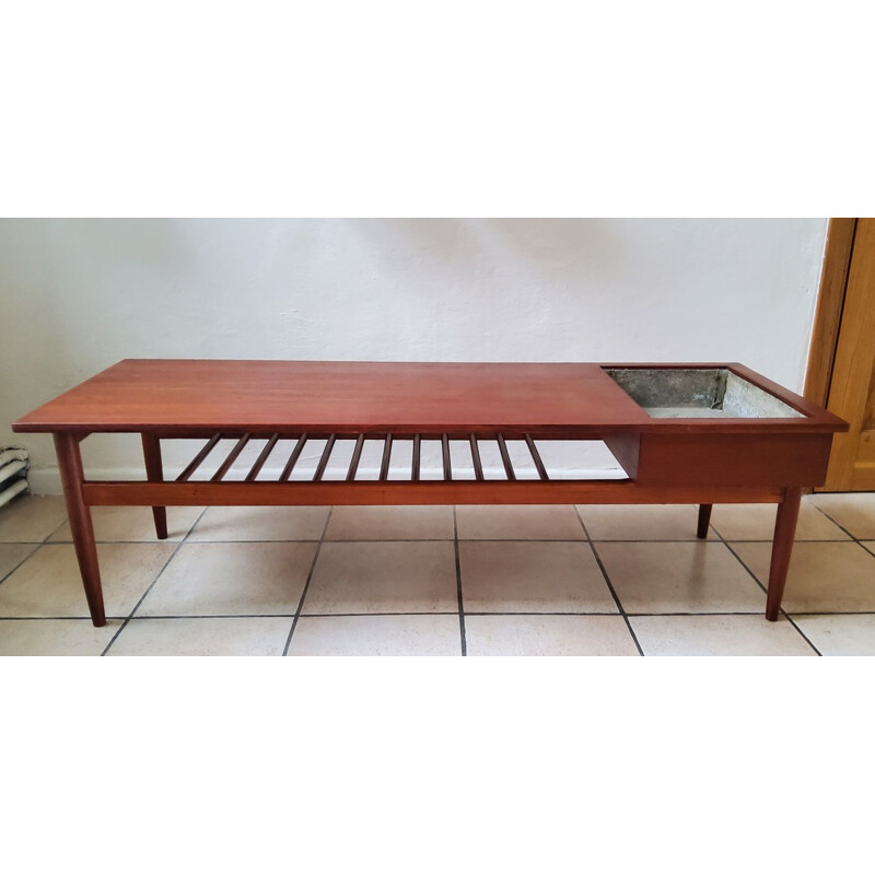 Vintage coffee table with planter, 1960