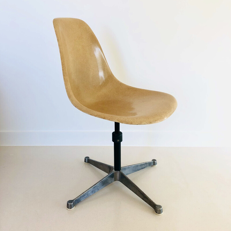 Sedie da ufficio vintage di Charles e Ray Eames per Herman Miller, 1970