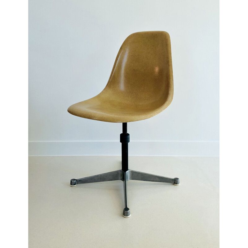 Sedie da ufficio vintage di Charles e Ray Eames per Herman Miller, 1970