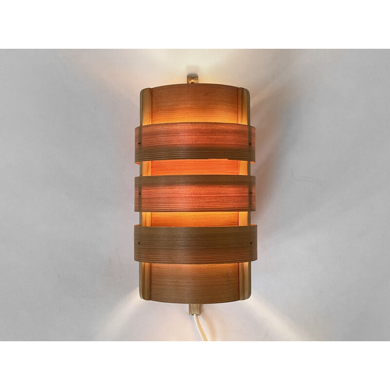 Pine veneer vintage wall lamp V280 by Hans-Agne Jakobsson for Ellysett, Sweden 1960s