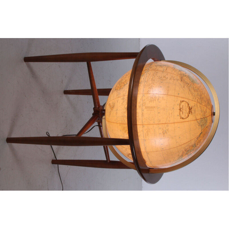 Vintage globe of replogie on mahogany base, 1960