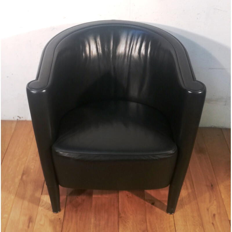 Rich vintage armchair in black leather by Antonio Citerrio for Moroso