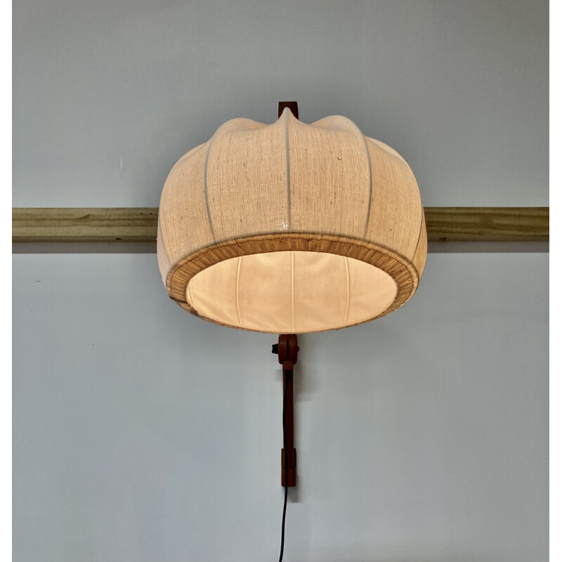 Scandinavian vintage teak wall lamp, 1960