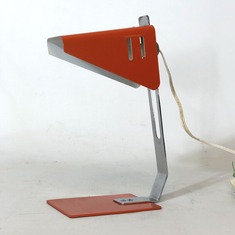 Lámpara de escritorio vintage en metal naranja, laca y cromo, Italia 1970