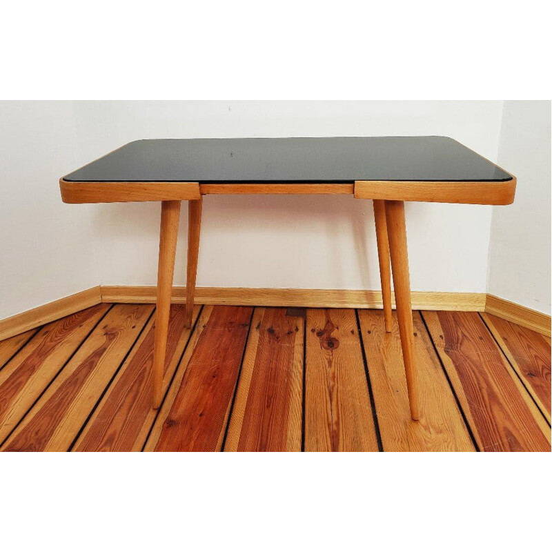 Table basse vintage en bois de hêtre et en verre par J.Jiroutek pour Cesky Nabytek, Tchécoslovaquie 1960