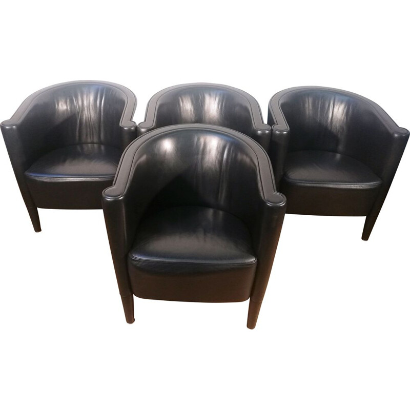 Rich vintage armchair in black leather by Antonio Citerrio for Moroso