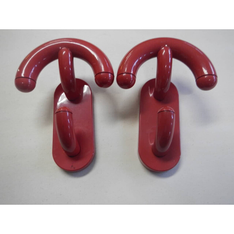 Pair of vintage red plastic coat racks by Con et Con, Italy